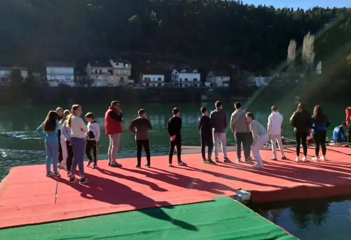 Provodimo II. fazu projekta “Besplatna škola veslanja u školskom čamcu Gig 4x”